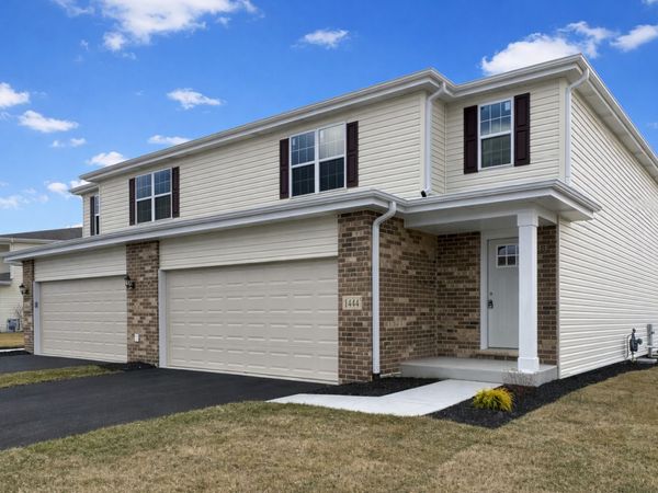 1444 Somerset Drive , Beecher, IL 60401
