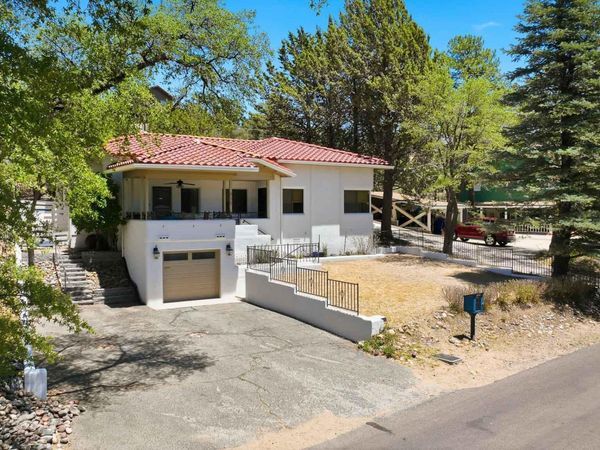 850 COUNTRY CLUB Drive, Prescott, AZ 86303