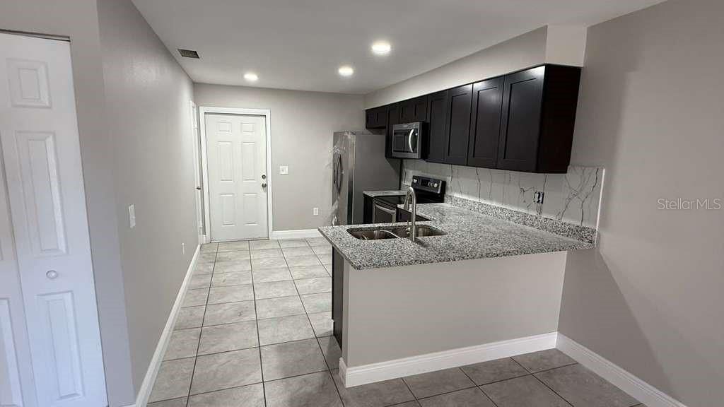 979 Berkley Road, Unit 3, Auburndale, FL 33823 Photo