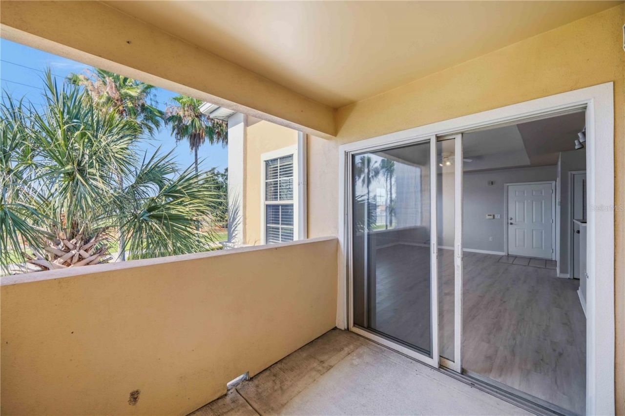 1195 Villagio Circle, Unit 208, Sarasota, FL 34237 Photo