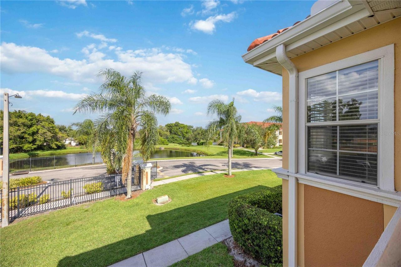 1195 Villagio Circle, Unit 208, Sarasota, FL 34237 Photo