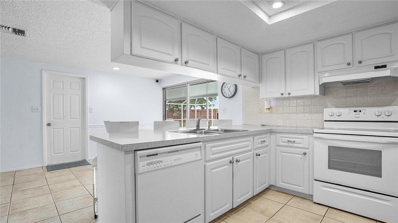 8747 Hemlock Lane , Port Richey, FL 34668 Photo