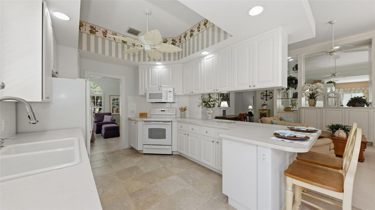 8080 Cardena Lane, Sarasota, FL 34238 Photo