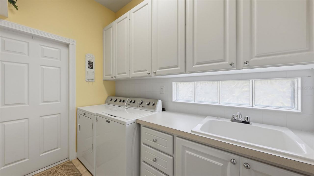 8080 Cardena Lane, Sarasota, FL 34238 Photo