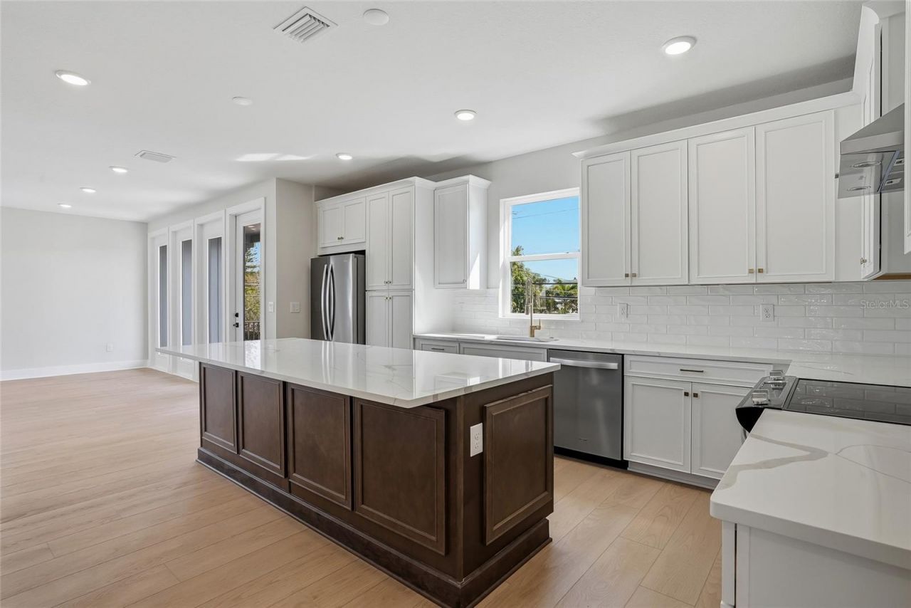 3005 1st Avenue N, Saint Petersburg, FL 33713 Photo