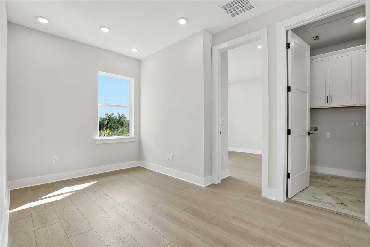 3005 1st Avenue N, Saint Petersburg, FL 33713 Photo