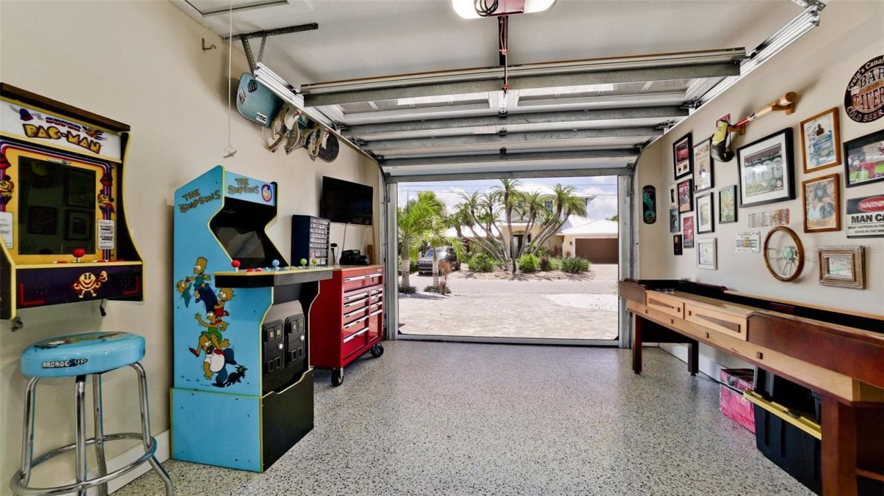 522 68th Street, Holmes Beach, FL 34217 Photo