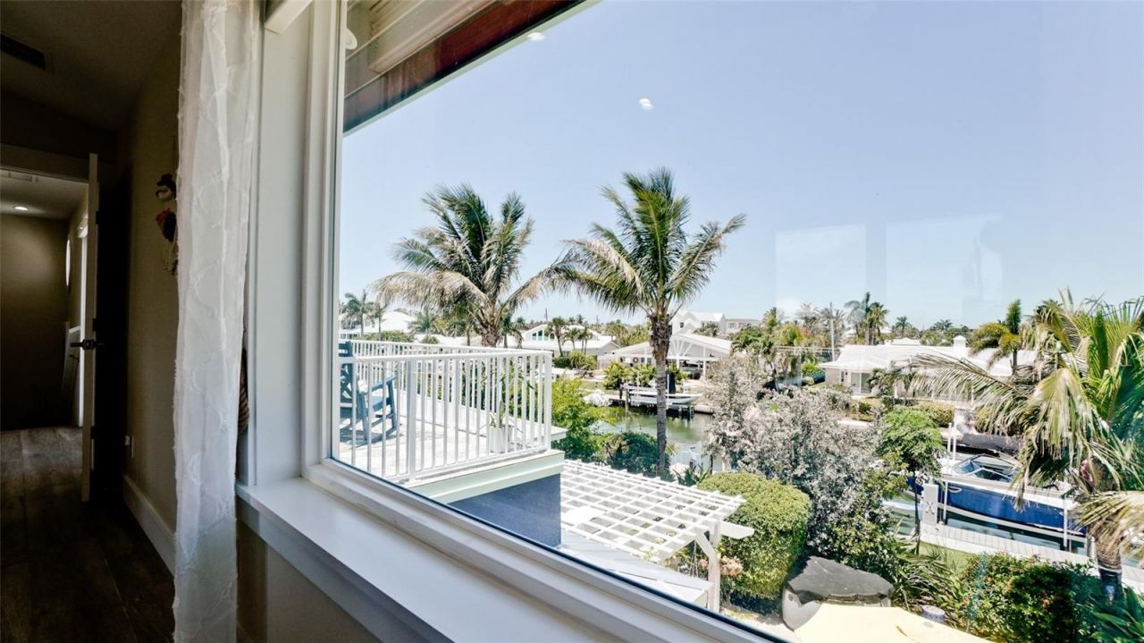 522 68th Street, Holmes Beach, FL 34217 Photo