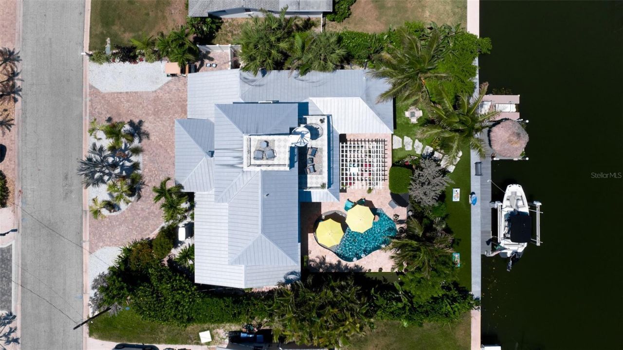 522 68th Street, Holmes Beach, FL 34217 Photo