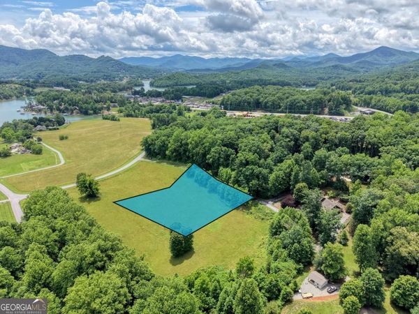 1404 Holly Point Rd., Hiawassee, GA 30546