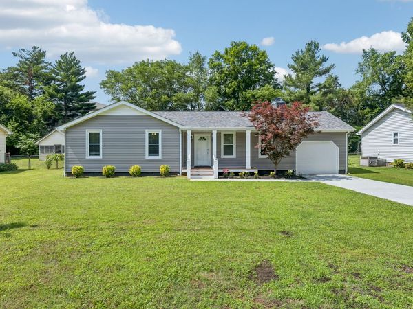 105 N Hampton Ct , Smyrna, TN 37167