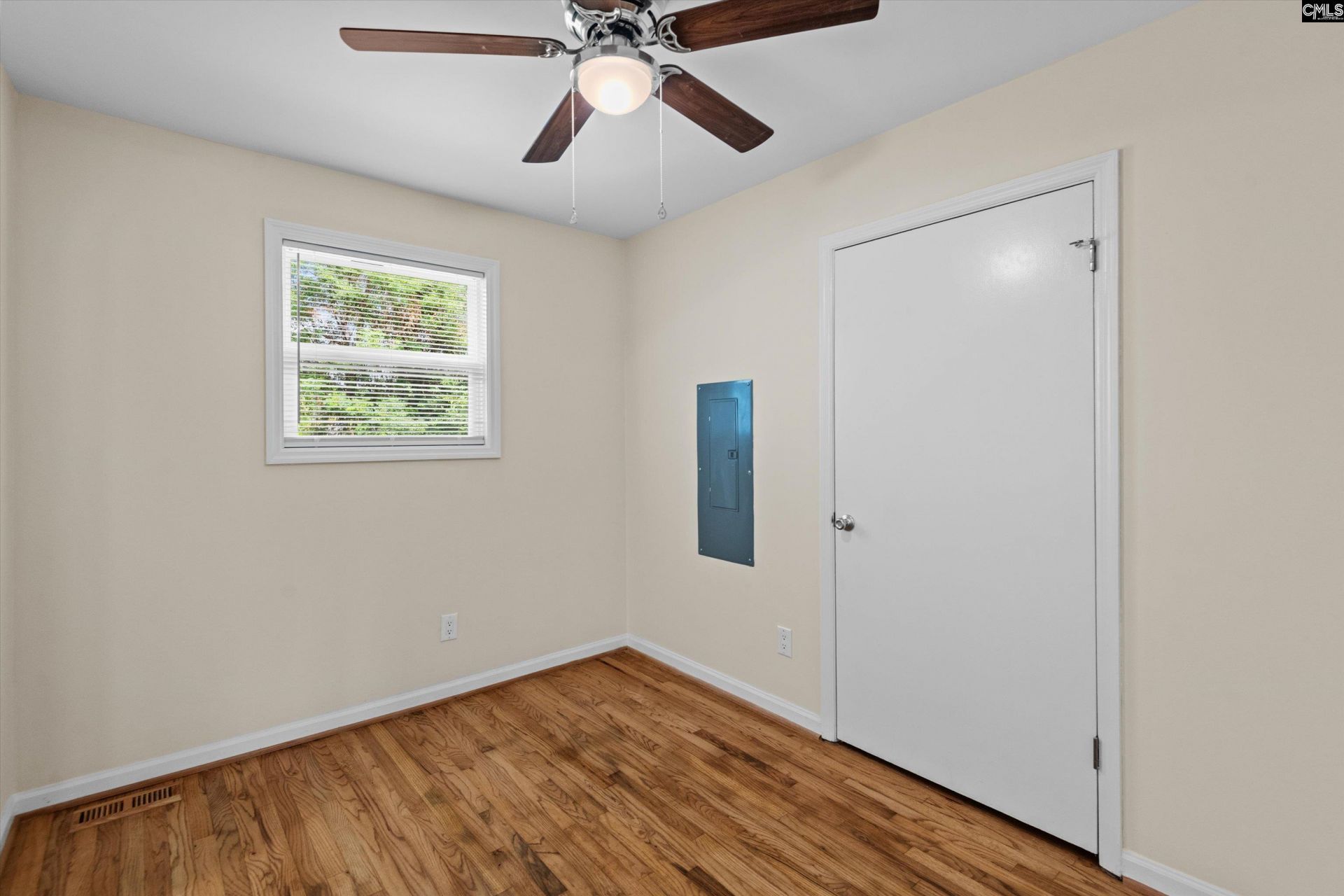 168 Parkwood Drive  Photo 12