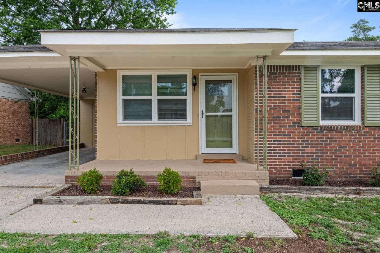 168 Parkwood Drive  Photo 4