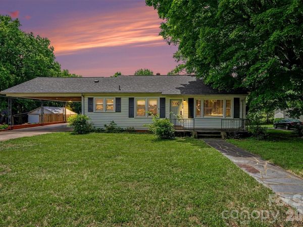 2039 Cline Street , Statesville, NC 28677