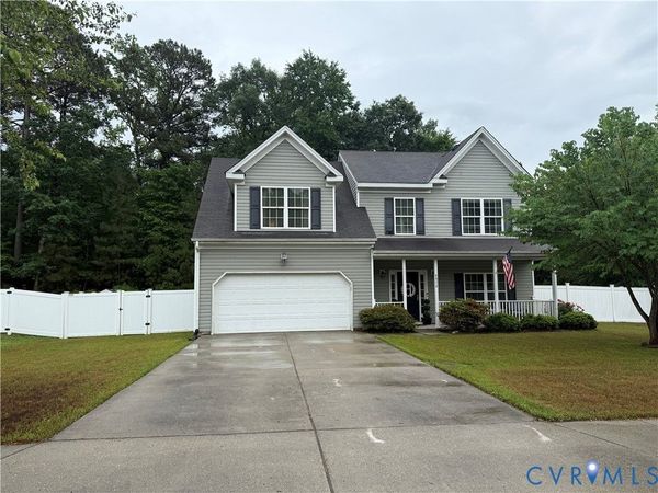 6852 Watch Harbour Circle , Hayes, VA 23072