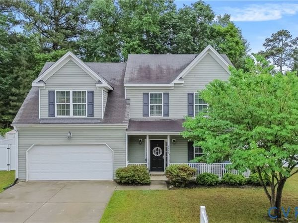6852 Watch Harbour Circle , Hayes, VA 23072