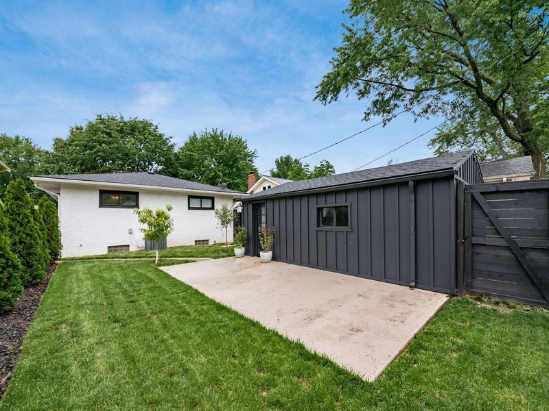 275 E Royal Forest Boulevard, Columbus, OH 43214 Photo 70