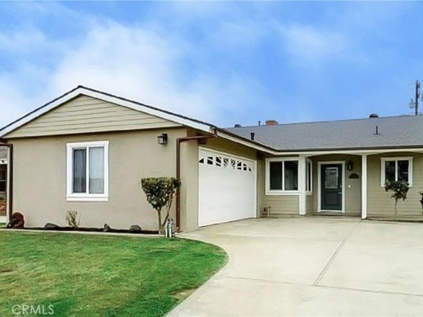 239 Albert Place, Costa Mesa, CA 92627