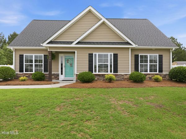 209 Asheberne Drive, Washington, NC 27889