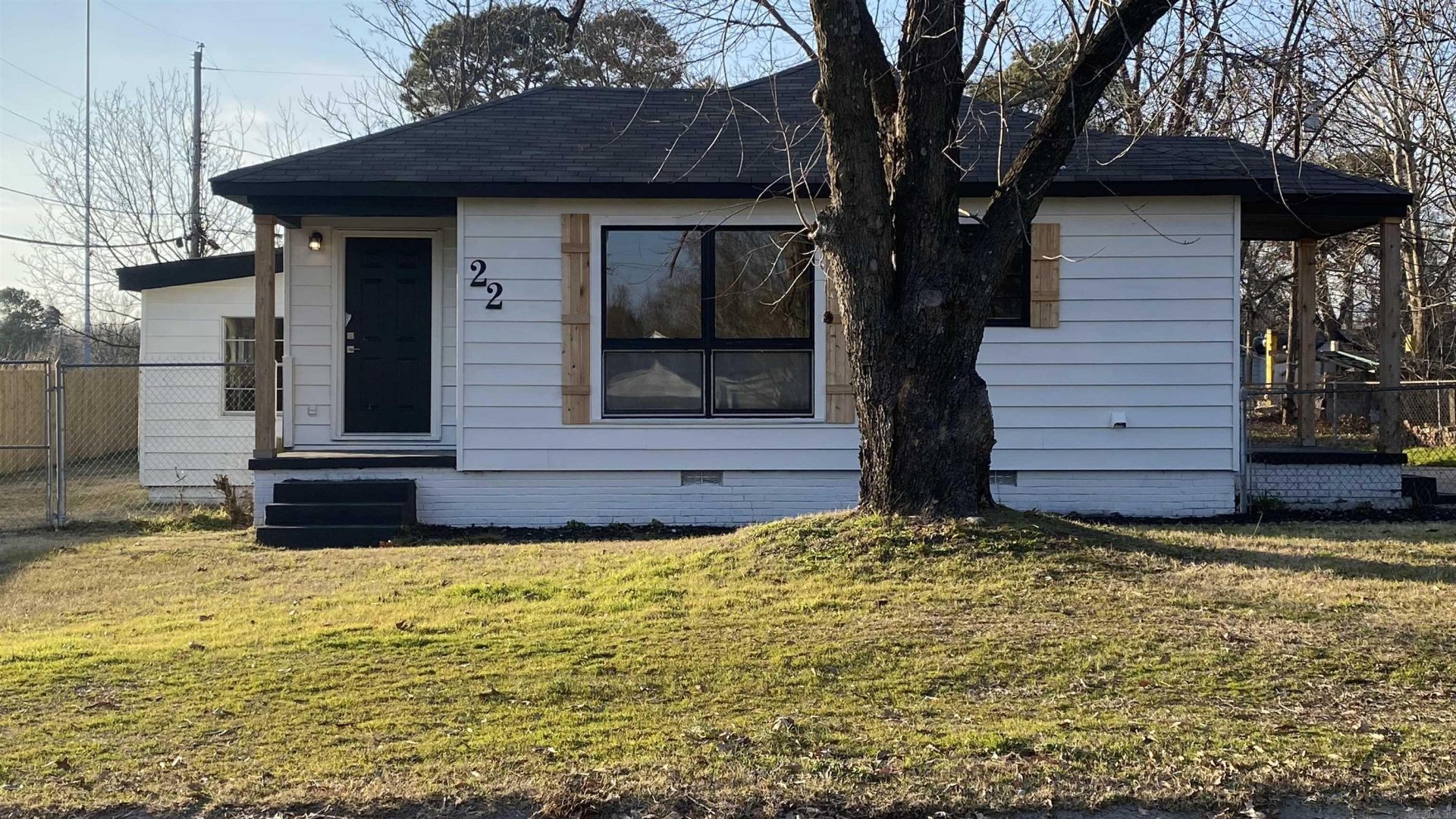 22 Quillen Avenue North Little Rock, AR 72117