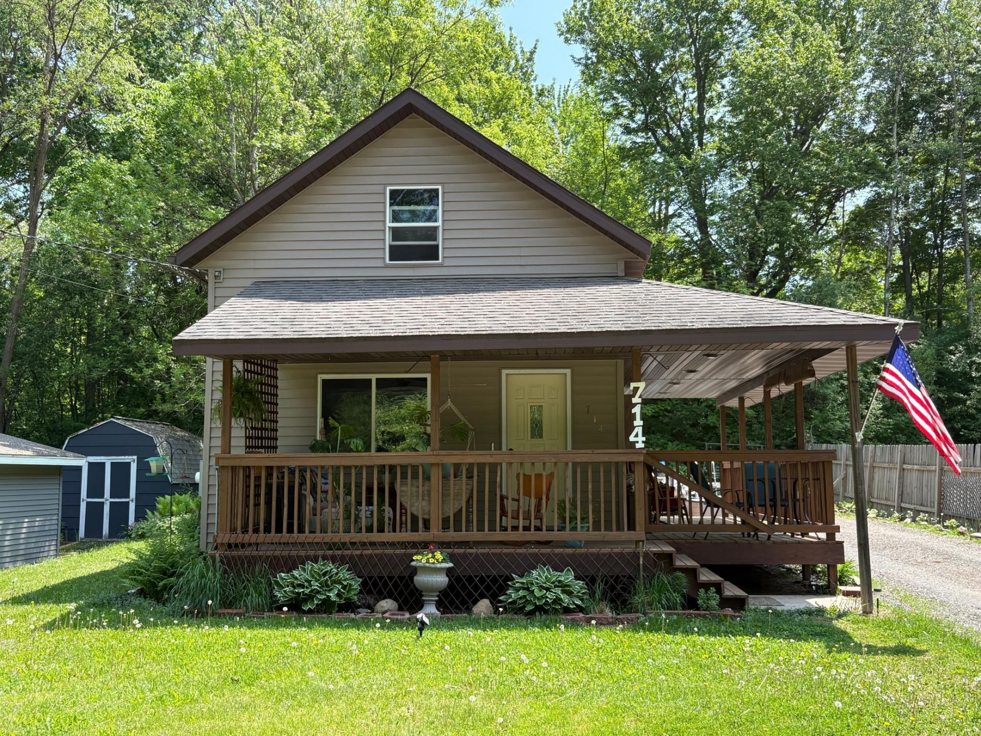 714 Wisconsin Avenue , Amery, WI 54001