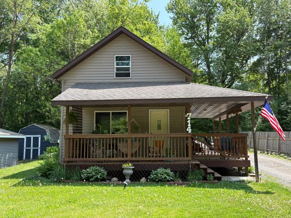 714 Wisconsin Avenue , Amery, WI 54001