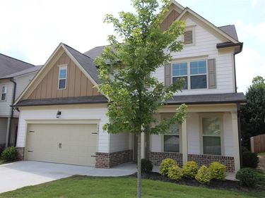 5926 Watersdown Way, Flowery Branch, GA 30542