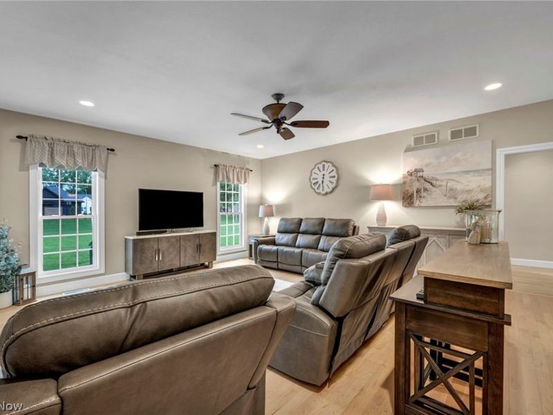 533 Terra Verde Avenue, Columbiana, OH 44408 Photo 14