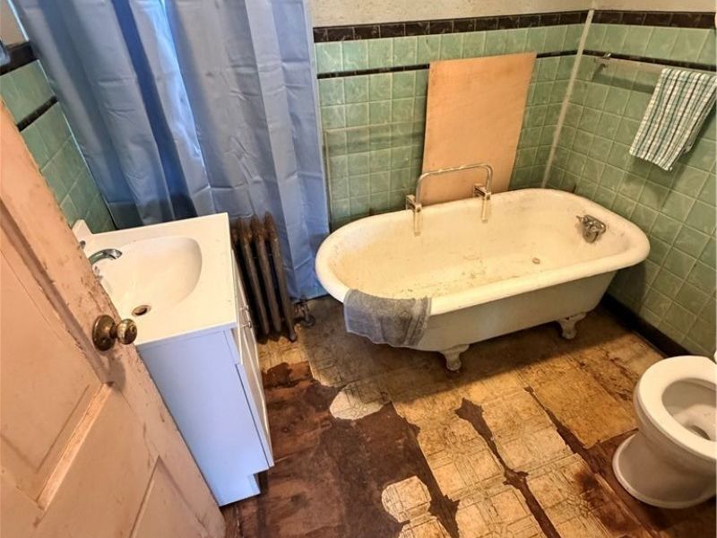 4218 Robert Avenue, Cleveland, OH 44109 Photo 15