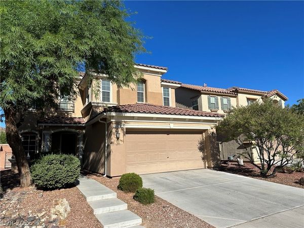 5981 Honeysuckle Ridge Street, Las Vegas, NV 89148