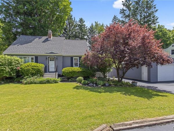 208 Mcclennan Drive , Fayetteville, NY 13066