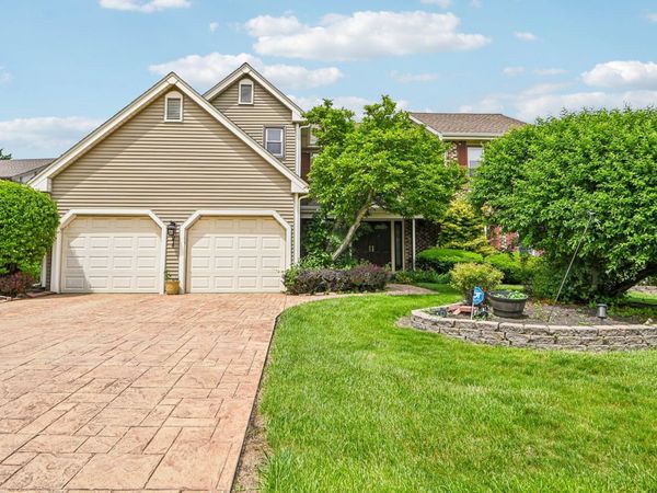 214 Carmelhead Lane , Schaumburg, IL 60193