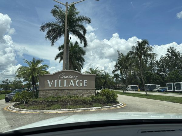 220 Berkshire K, Unit 220, West Palm Beach, FL 33417