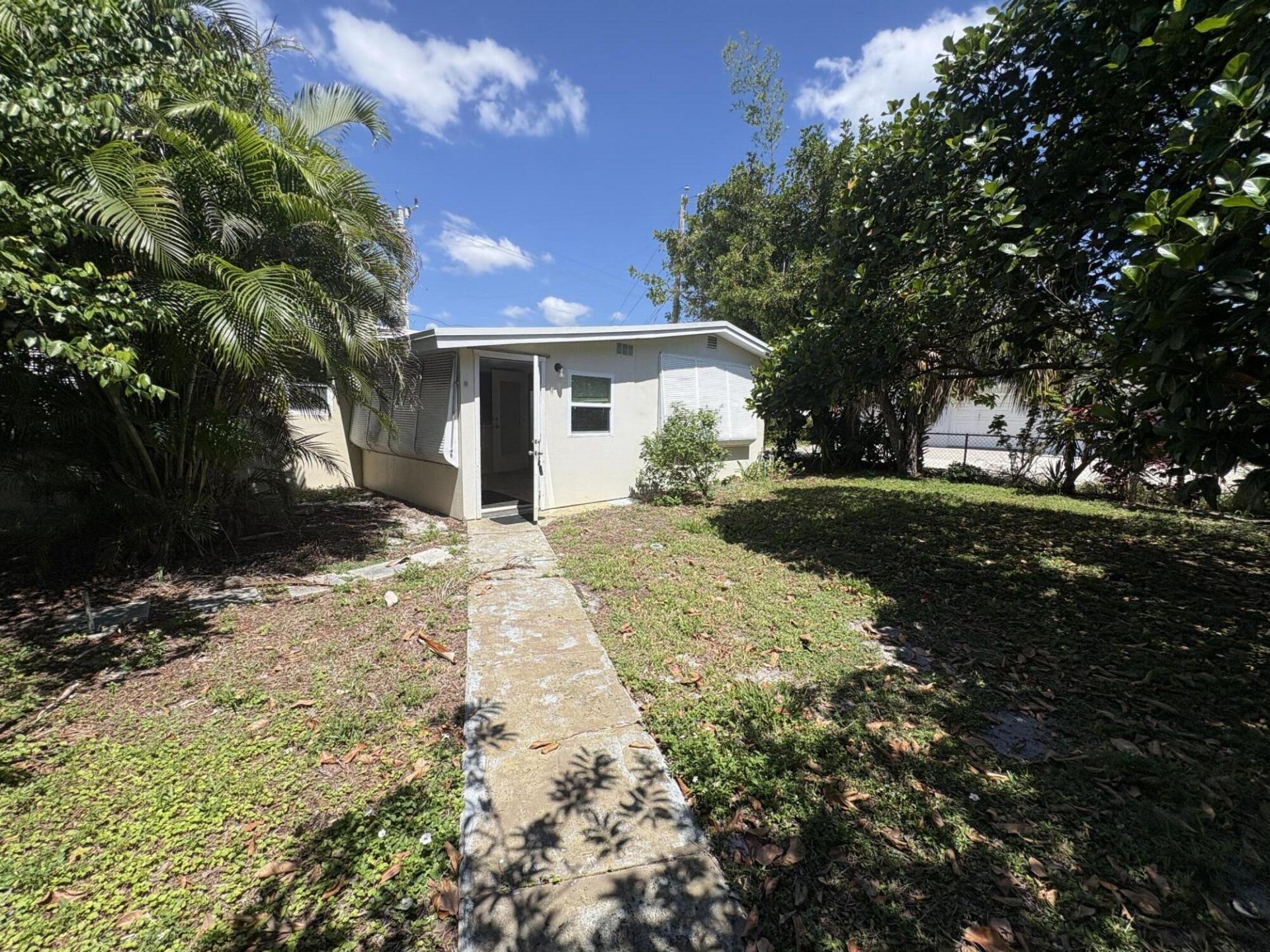422 S Arnold Avenue, Lantana, FL 33462 Photo