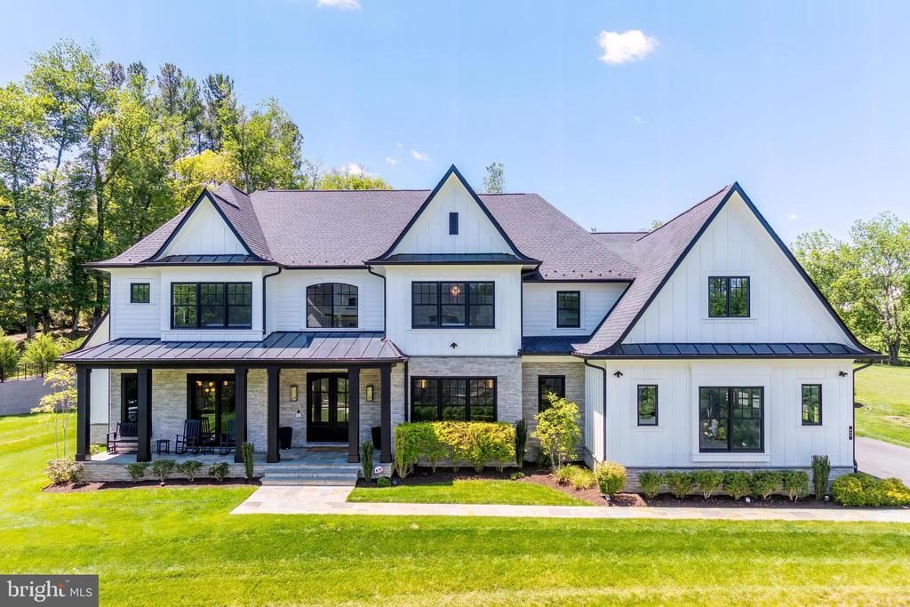 952 Walker Road, Great Falls, VA 22066 Main Photo