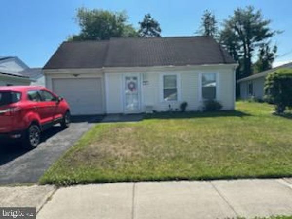 30 NARBERTH PLACE, SOUTHAMPTON, NJ 08088