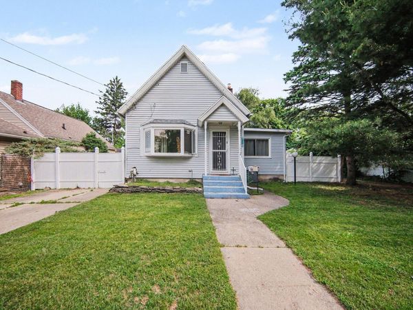 710 Union Street, Jackson, MI 49203