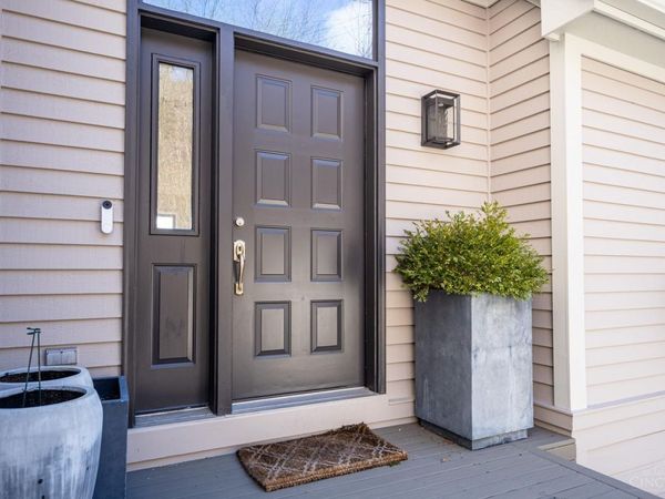 987 Hill Street, Cincinnati, OH 45202