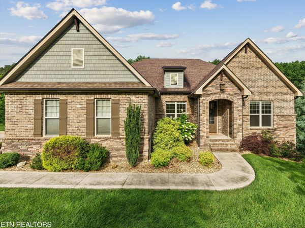 303 Okmulgee Circle, Loudon, TN 37774