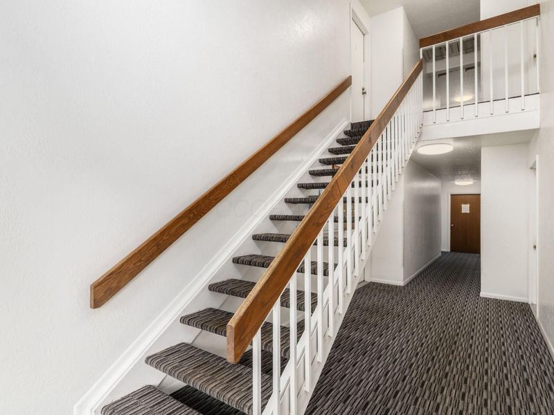 2188 Hedgerow Road, Unit 2188B, Columbus, OH 43220 Photo 2