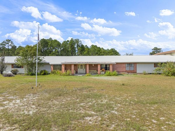 46 Veterans Lane, Freeport, FL 32439