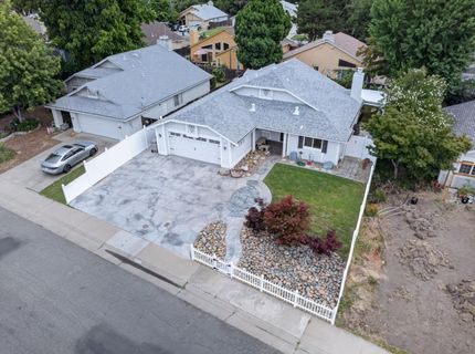 1333 Foxboro Way, Sacramento, CA 95833 Photo