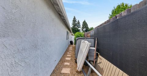 1333 Foxboro Way, Sacramento, CA 95833 Photo