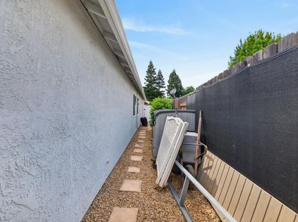 1333 Foxboro Way, Sacramento, CA 95833 Photo