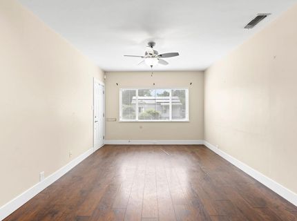 4015 San Carlos Way, Sacramento, CA 95820 Photo