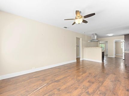 4015 San Carlos Way, Sacramento, CA 95820 Photo