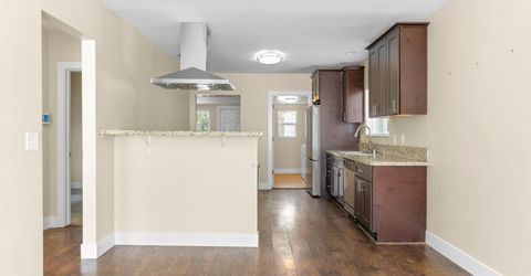 4015 San Carlos Way, Sacramento, CA 95820 Photo