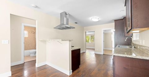 4015 San Carlos Way, Sacramento, CA 95820 Photo