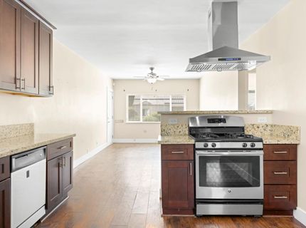 4015 San Carlos Way, Sacramento, CA 95820 Photo