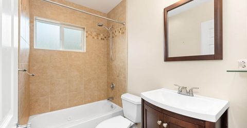 4015 San Carlos Way, Sacramento, CA 95820 Photo